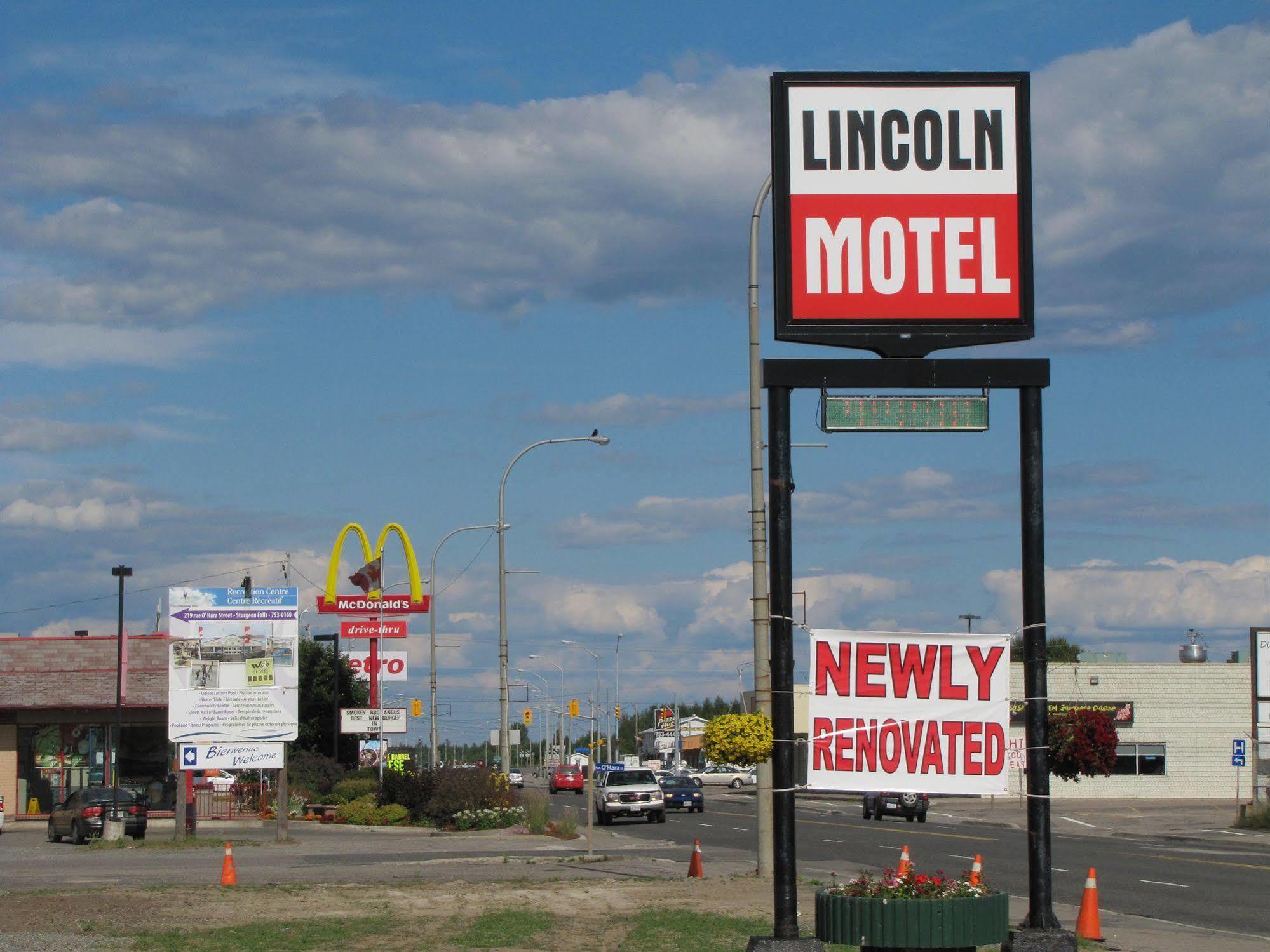 Lincoln Motel Sturgeon Falls Exterior photo